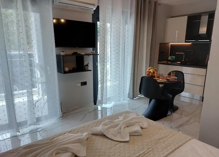 Апартаменты Elite Luxury *