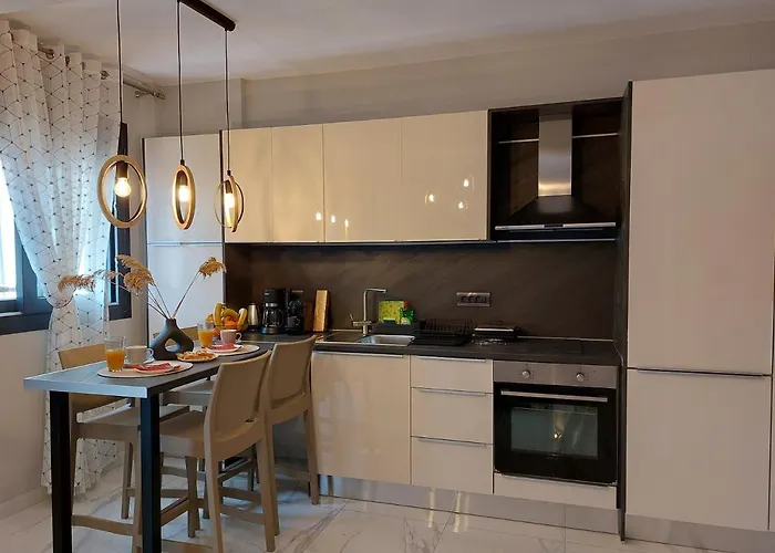 Elite Luxury Аргостолион